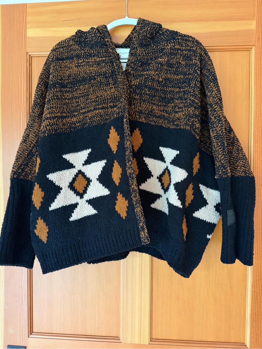 Kashwere Batwing Cropped Aztec Hooded Jacket NWT Black/Chestnut/Wheat O/S